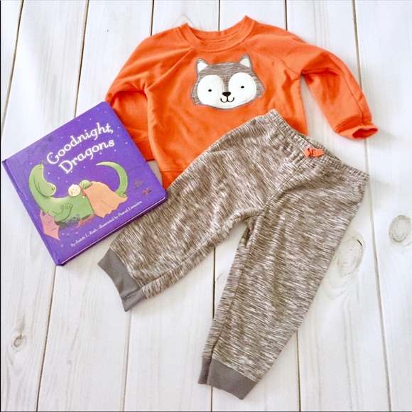 orange and gray outfit